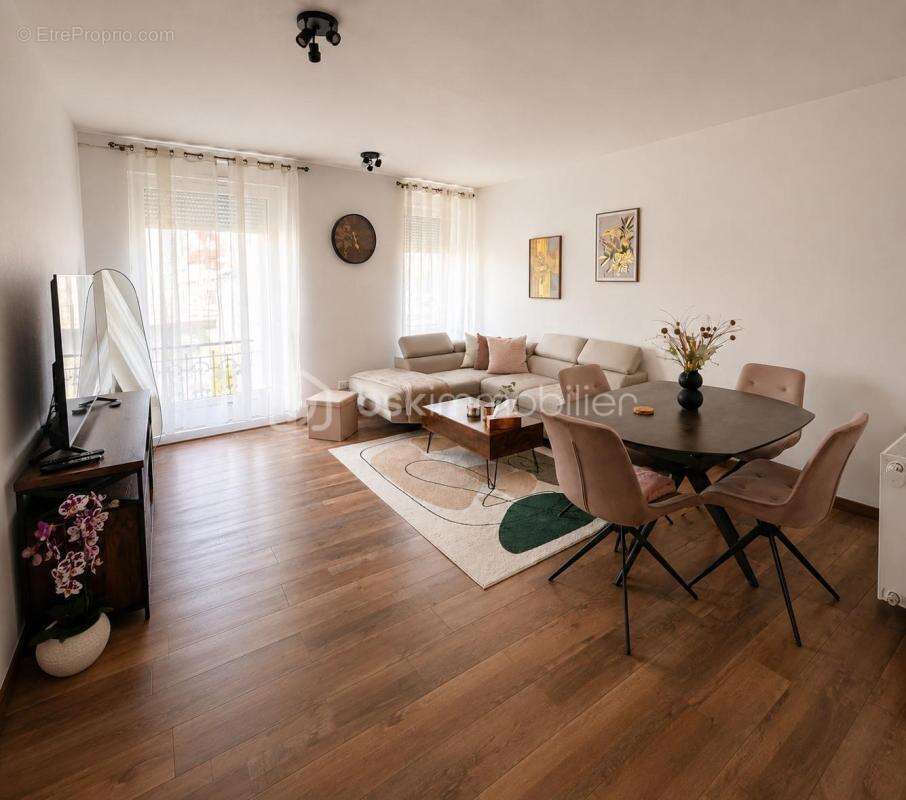 Investissement locatif – Appartement 3 pièces vendu loué – Rue d'Illzach à Mulhouse - photo 2