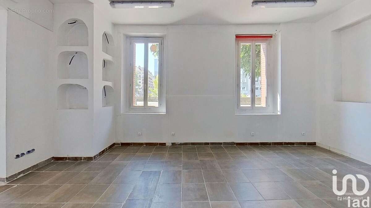 Photo 3 - Commerce à CHAMBERY