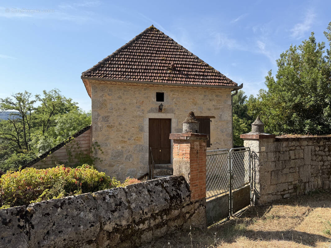 Maison à MONTBRUN