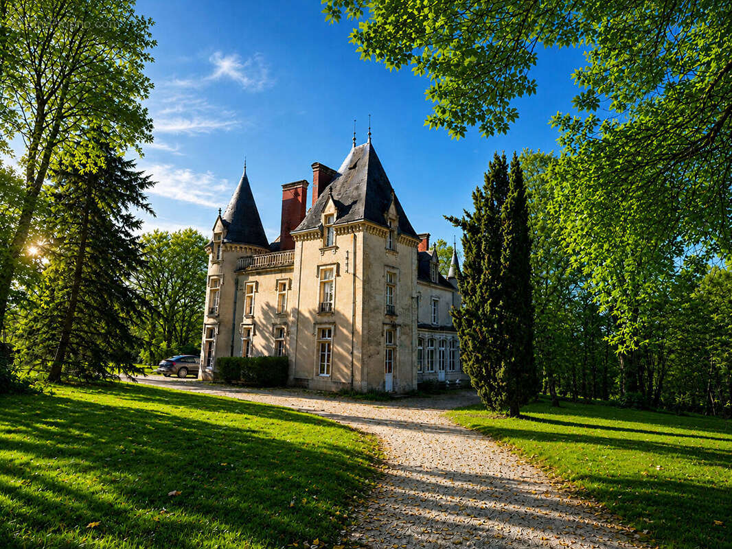 Château  et ses communs  - Tennis et étang- Proche d'Alençon - photo 11