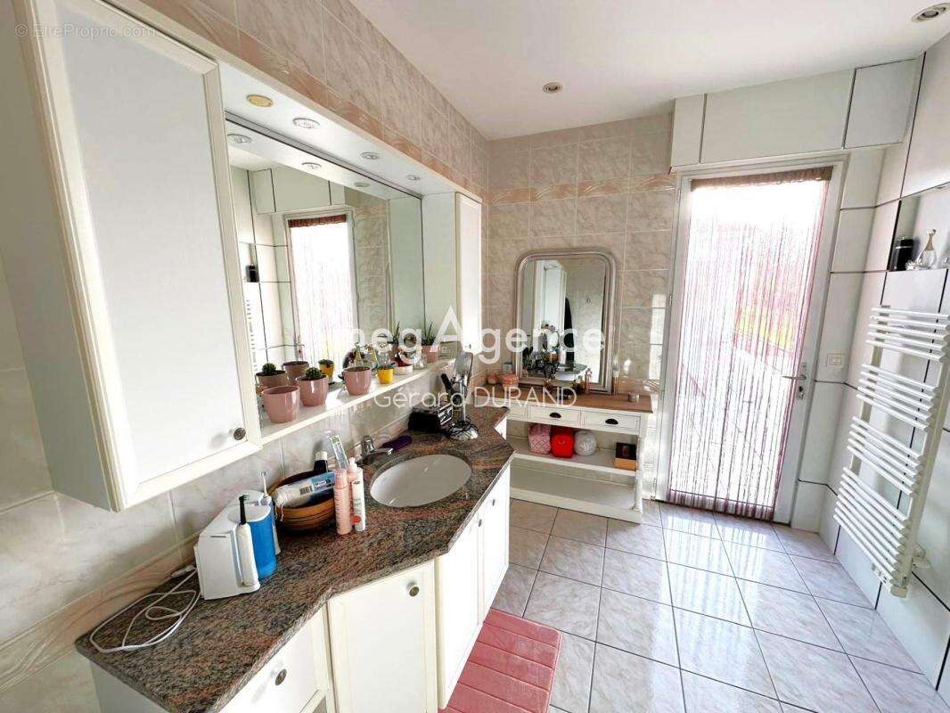 Maison à PLEUMARTIN