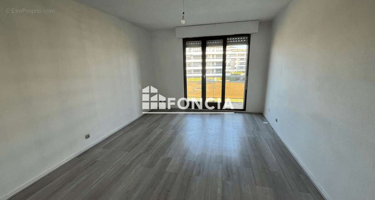 Appartement à AMBILLY