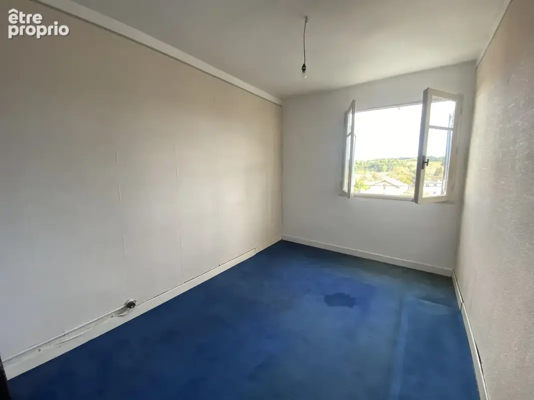 Limoux, Ensemble immobilier avec garages et dépendances - photo 15