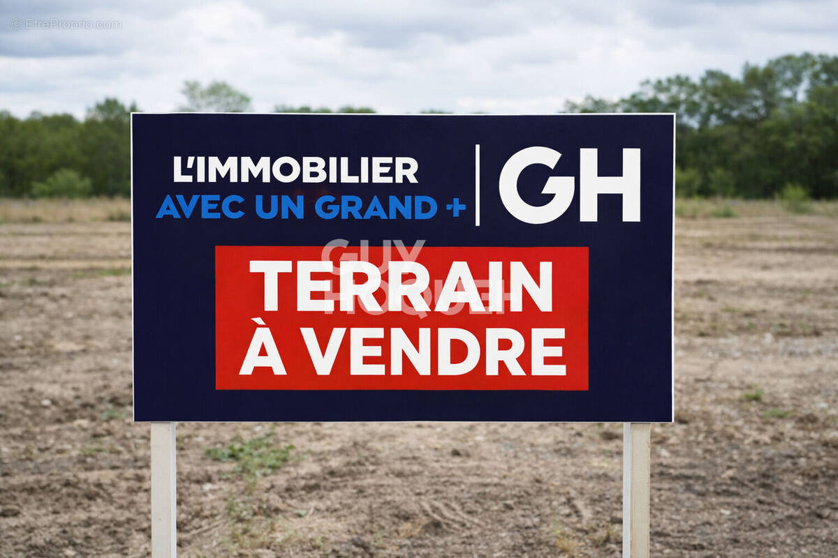 Terrain à LAON