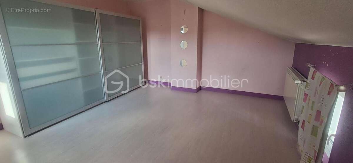 Appartement à RIVES
