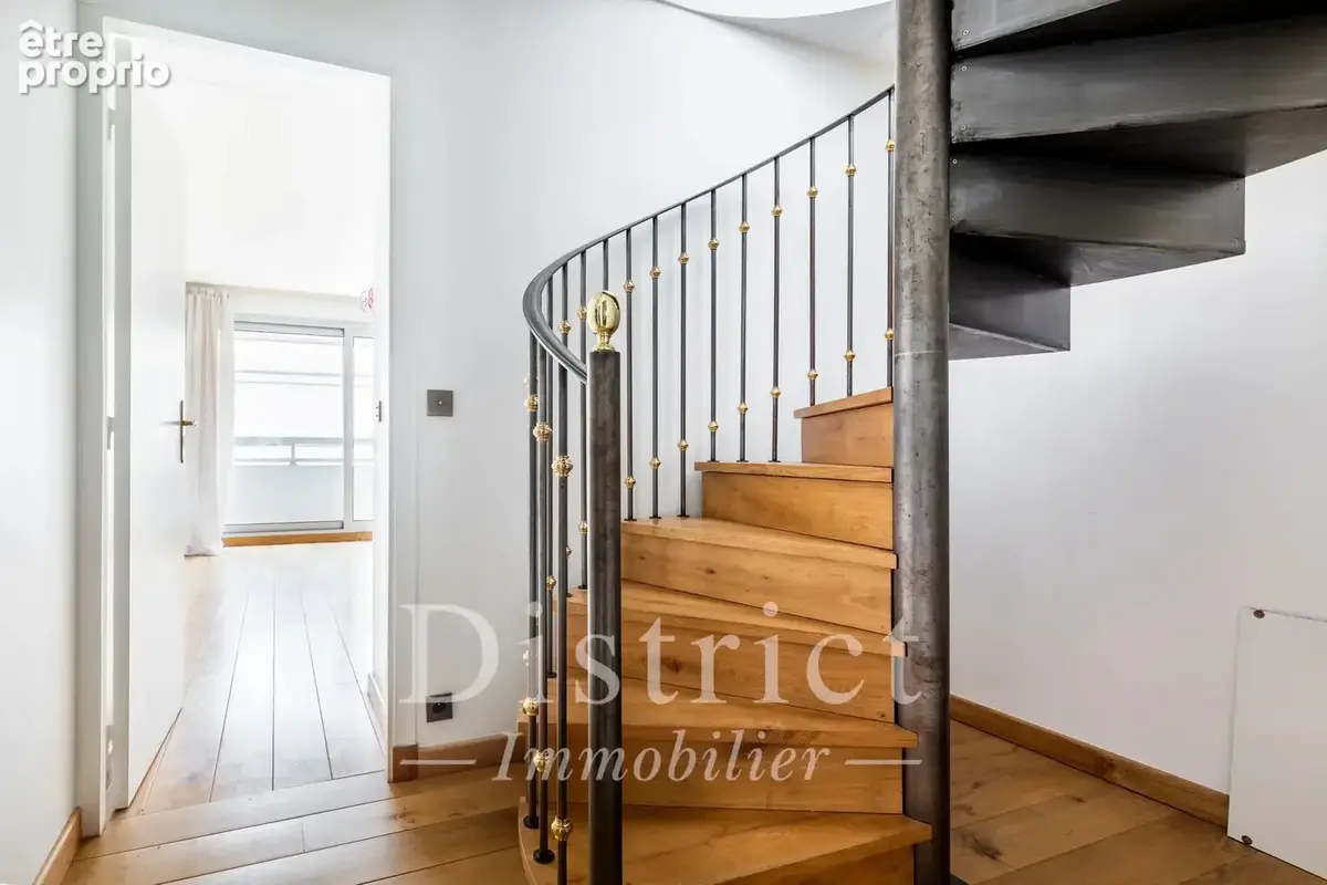 Gros Caillou - Duplex 3/4 pièces de 90 m² avec balcons! - photo 5