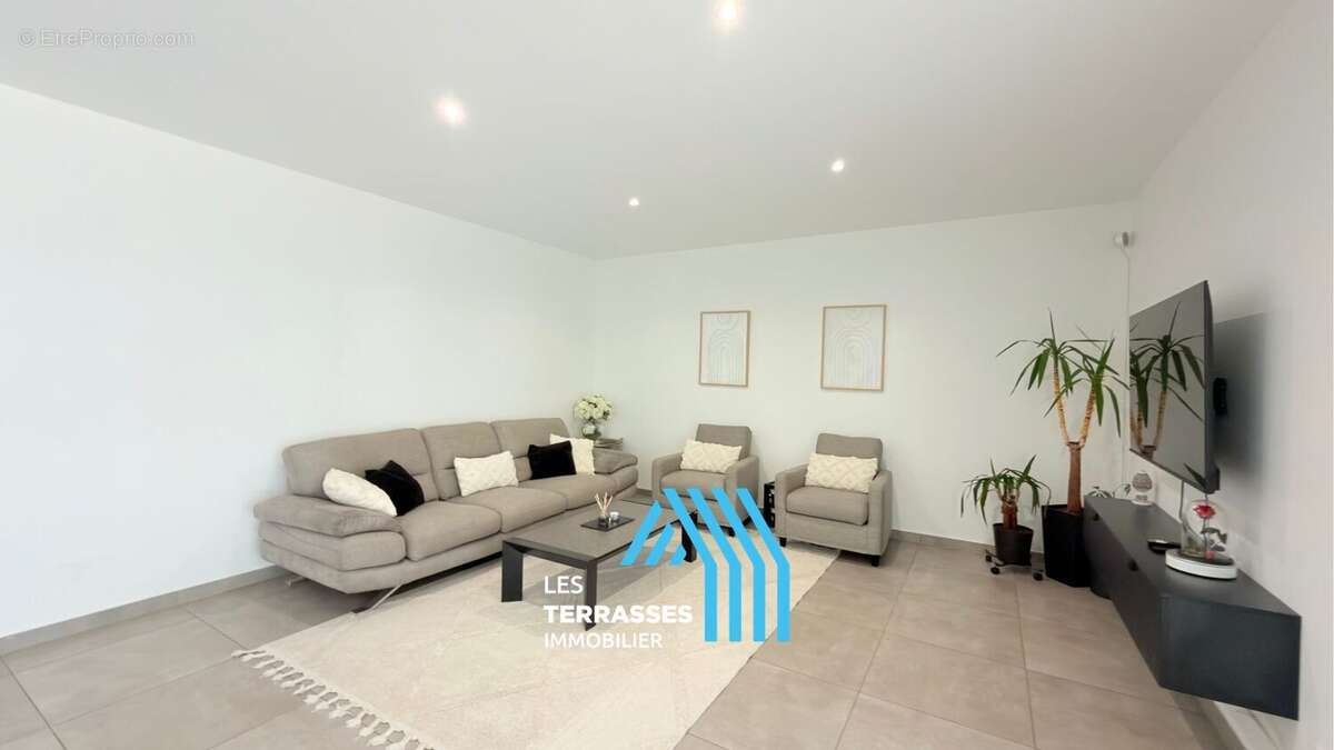 Maison 109 m² à Montelimar  - photo 6