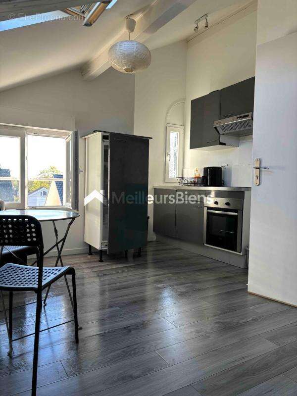 Appartement à BEAUCHAMP