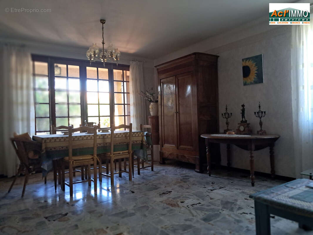 Maison 160 m² à Saint-Chamas  - photo 6