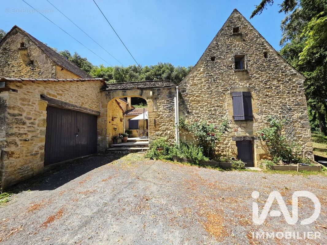 Photo 1 - Maison à PRATS-DE-CARLUX