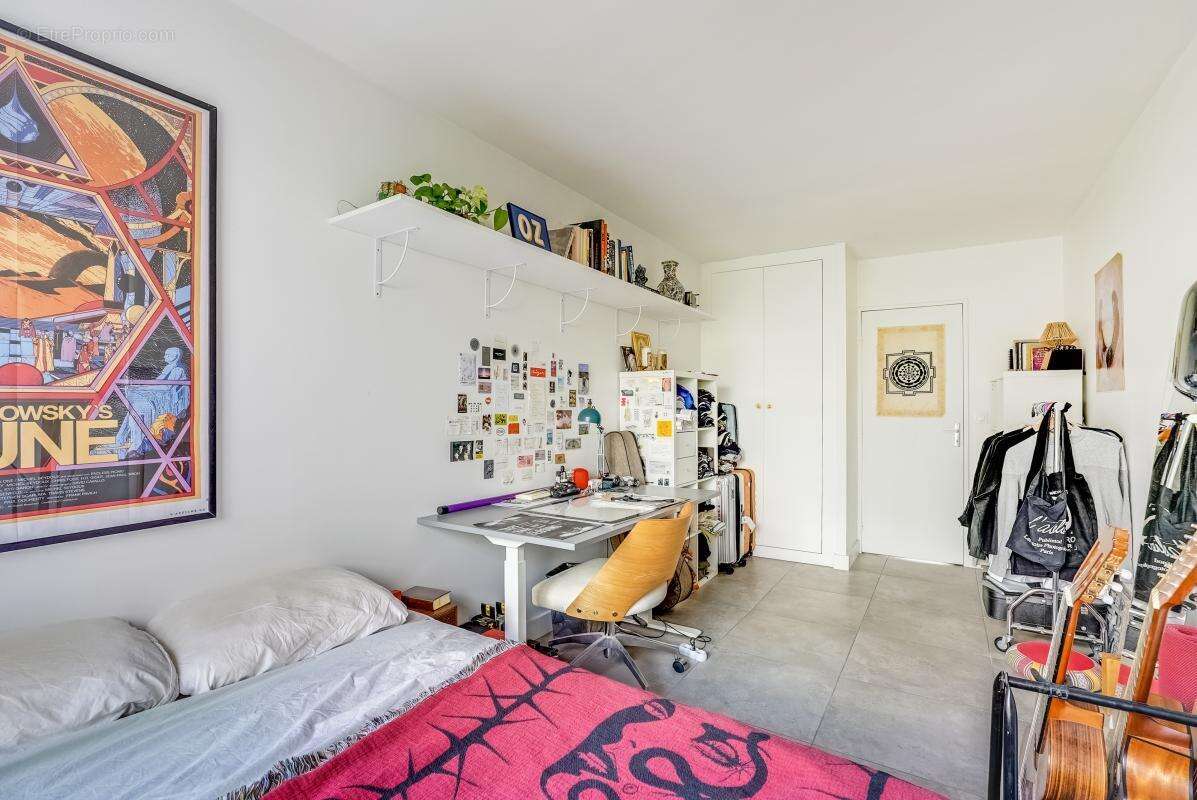 Appartement à PARIS-20E