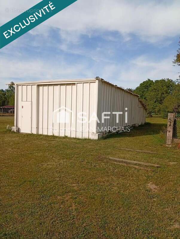 Photo 4 - Terrain à LES BORDES