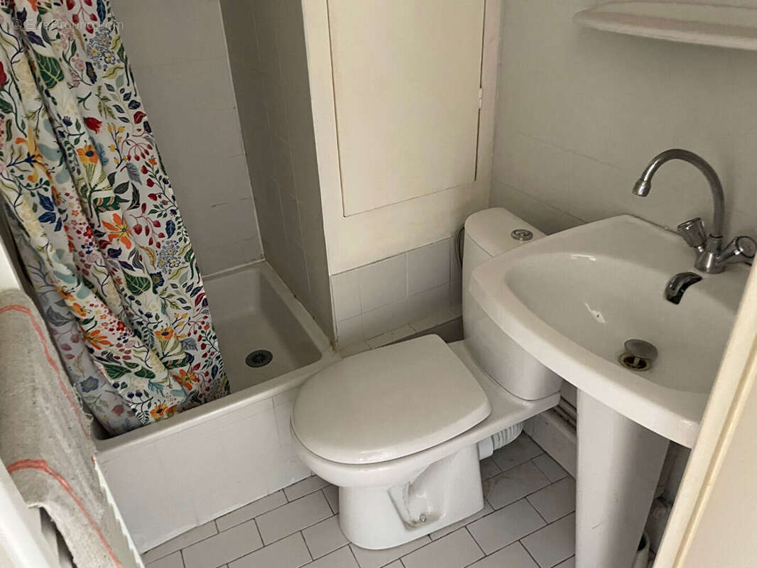 Appartement à PARIS-10E