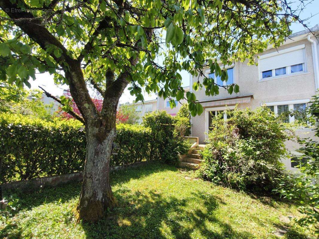 A Vendre Maison de 69m², 3 chambres, sous sol complet, terrain 182m² - photo 15