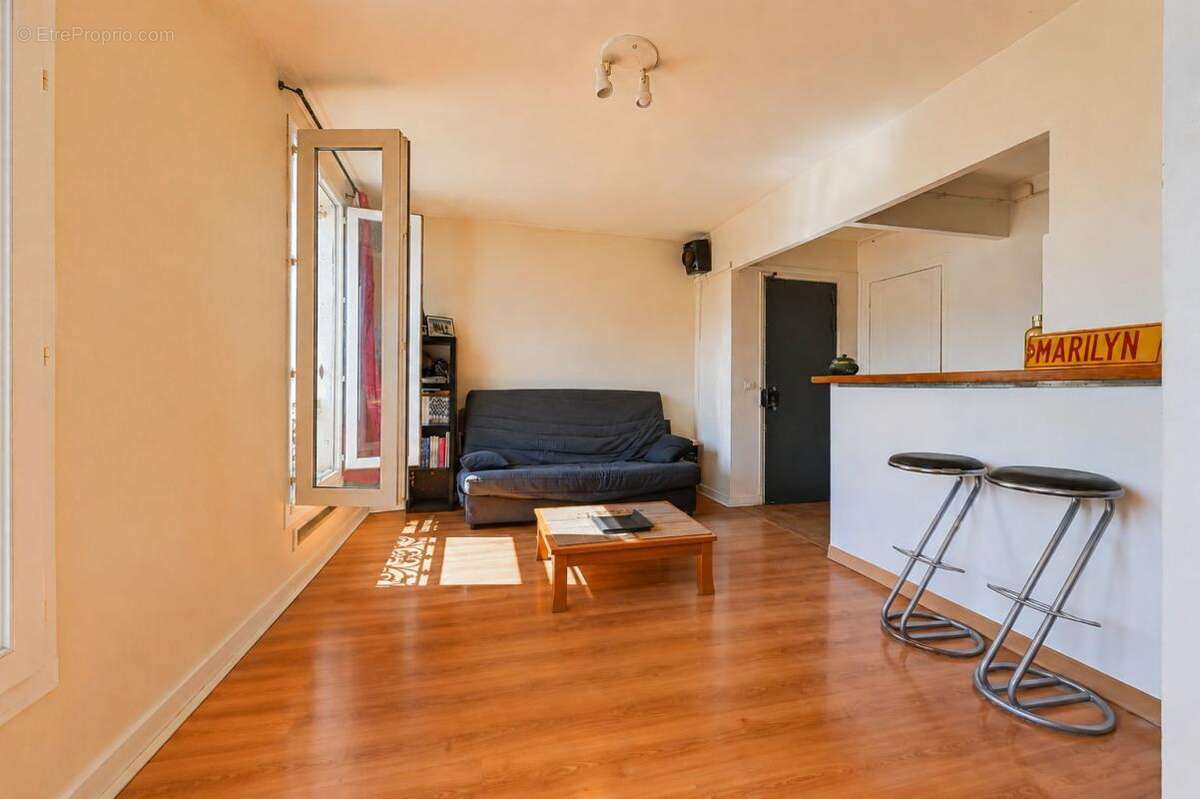Appartement à PARIS-18E