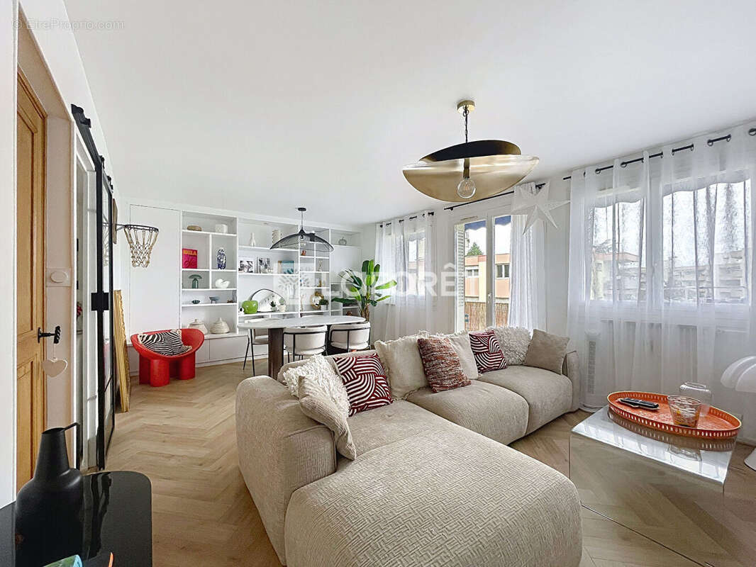 Appartement à TASSIN-LA-DEMI-LUNE