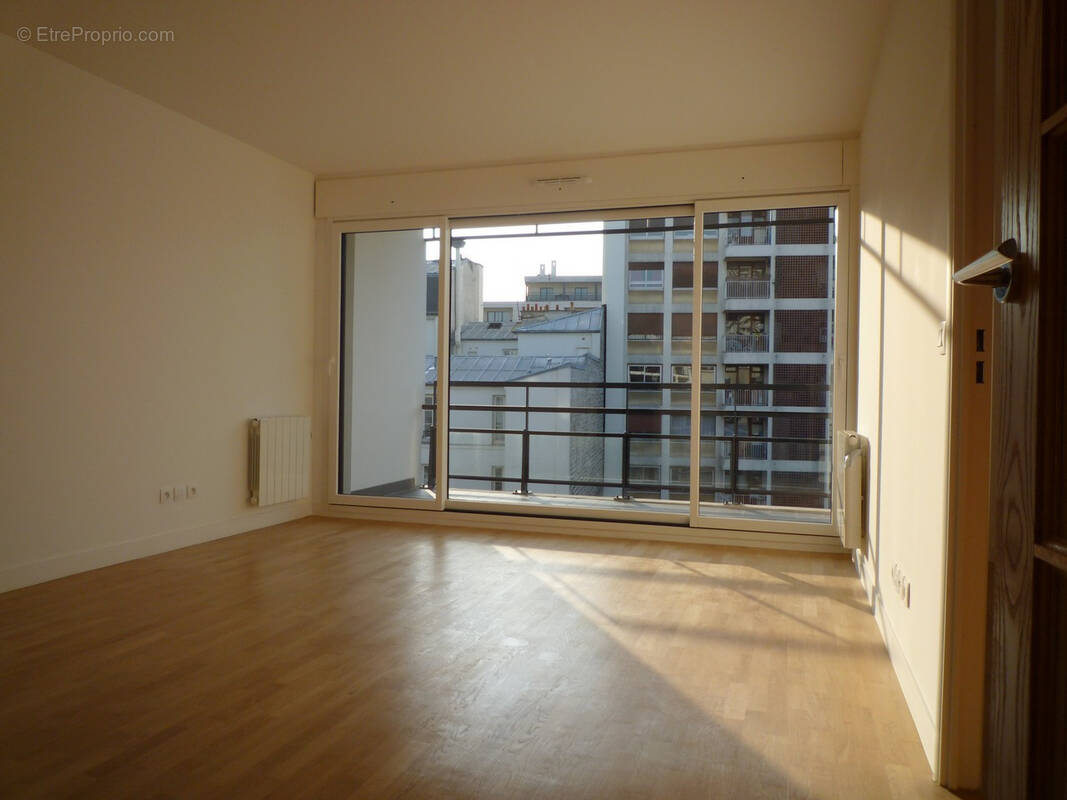 Appartement à PARIS-19E