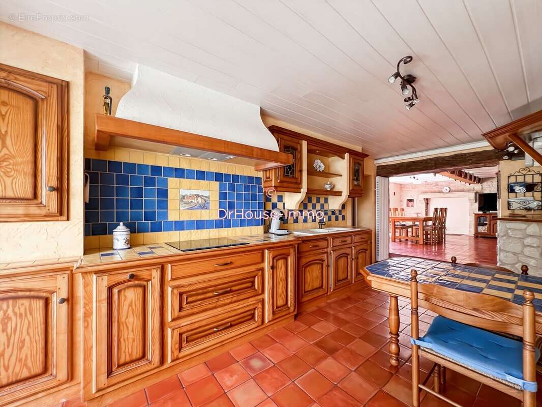 Maison 6 pièces 182 m² à vendre à Xambes (16330) - photo 26