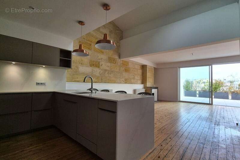 Appartement à BORDEAUX