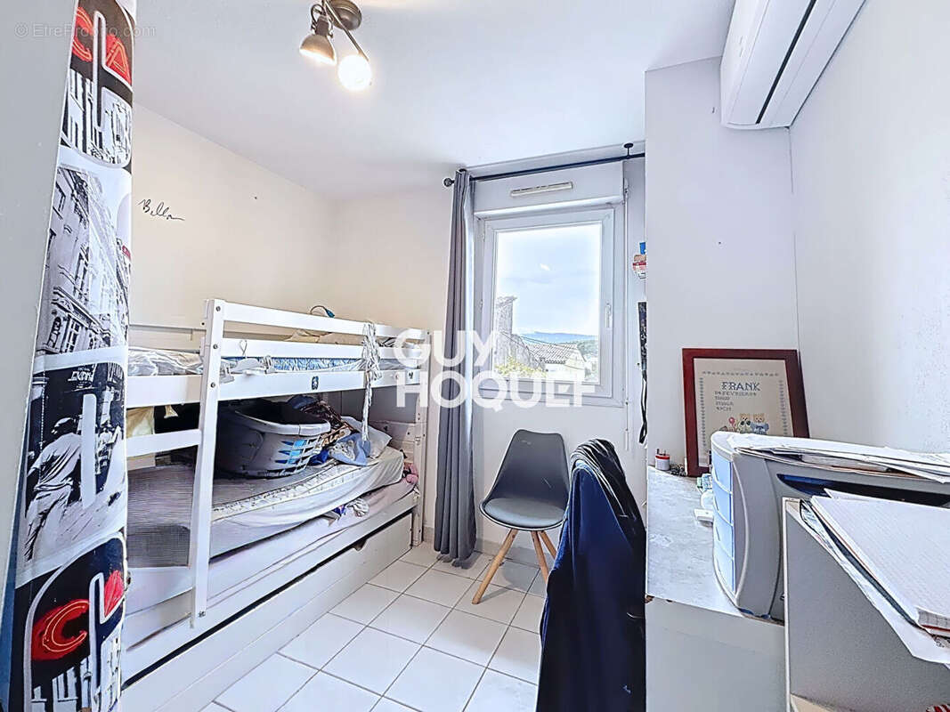 Appartement à MOUANS-SARTOUX