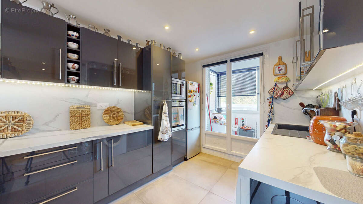 Appartement à SAINT-MARTIN-D&#039;HERES