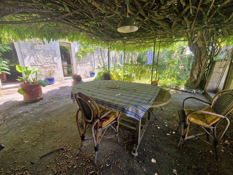 Maison à vendre 6 pièces TONNAY BOUTONNE (17) - photo 9