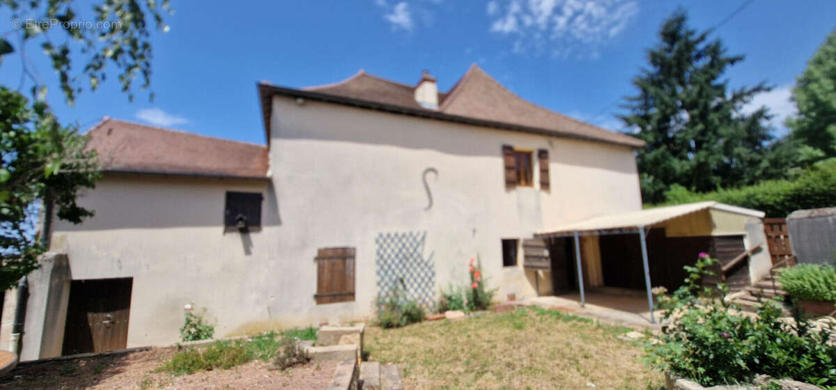 Maison à SAINT-GERMAIN-EN-BRIONNAIS