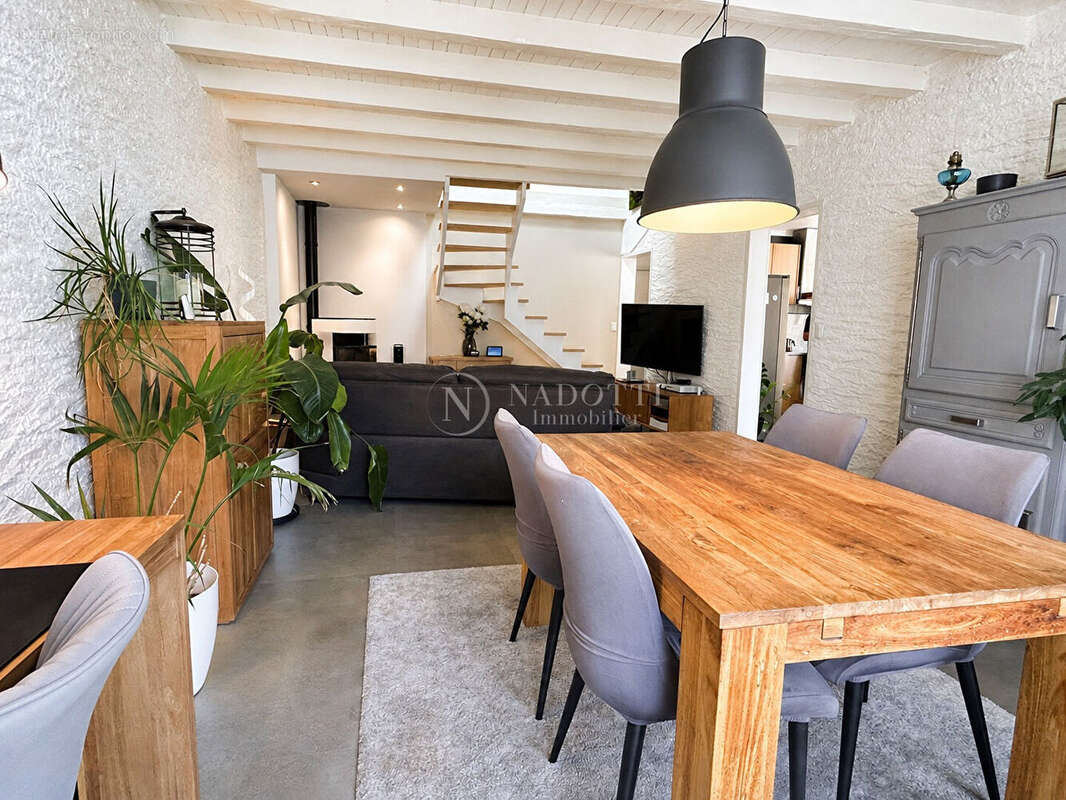 Maison Fontaine-de-vaucluse  belle villa individuelle de 90 m2, avec piscine et  garage - photo 3