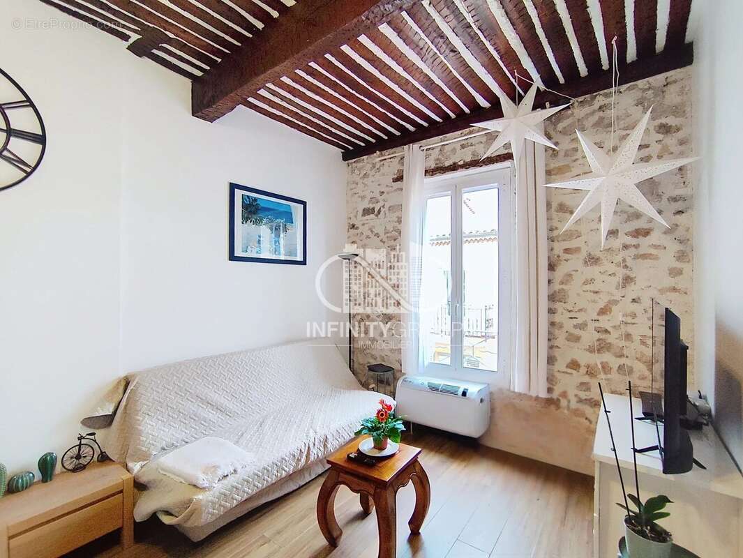 2 pièces vieil Antibes, clé en main - photo 2