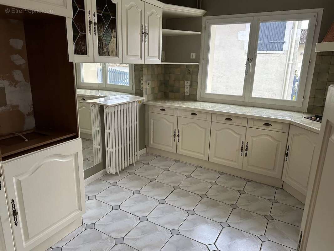 Maison à CEAUX-EN-COUHE