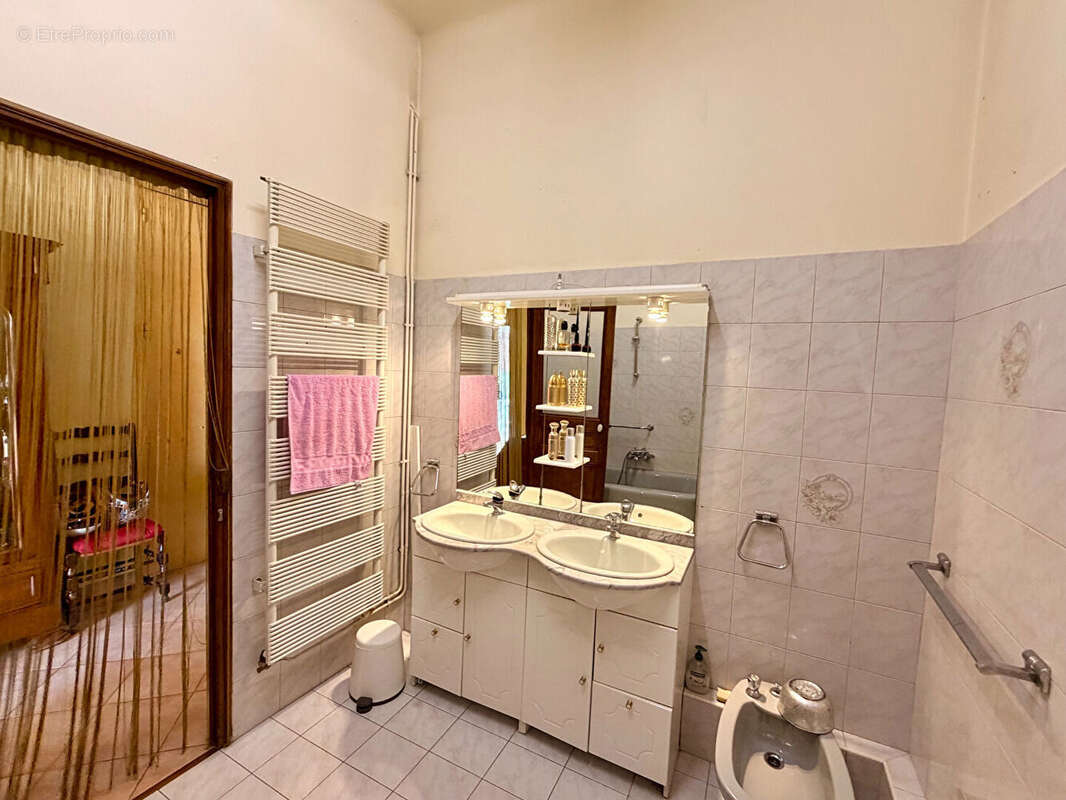 Appartement Marseille 3 pièce(s) 70 m2 - photo 8
