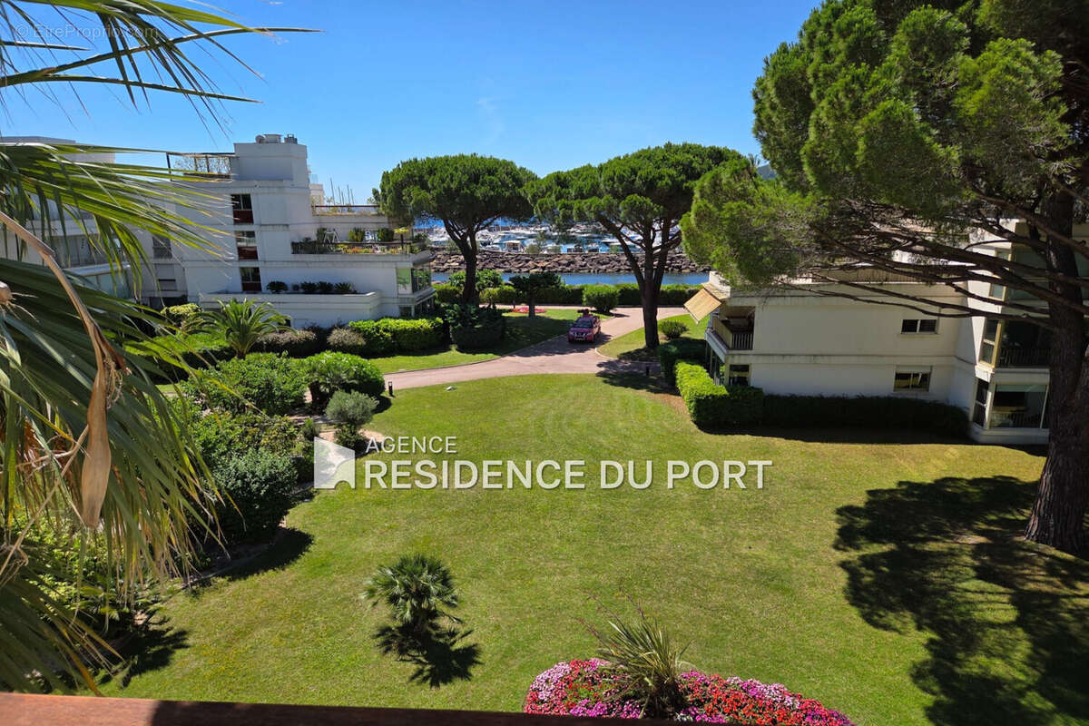 Appartement à MANDELIEU-LA-NAPOULE