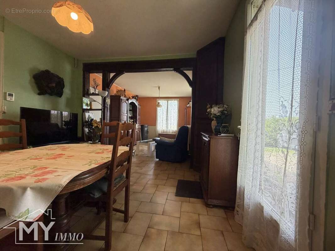 Maison à SAINT-LAURENT-DES-VIGNES