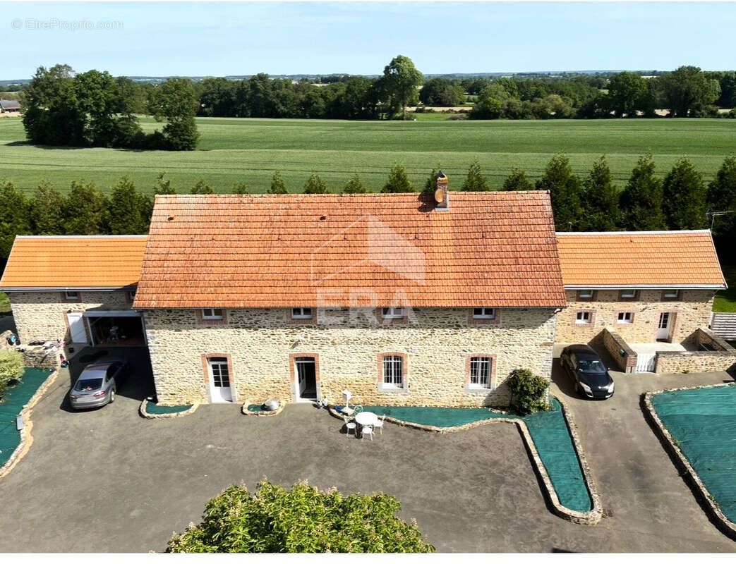 Maison 273m² à andouillé - photo 13