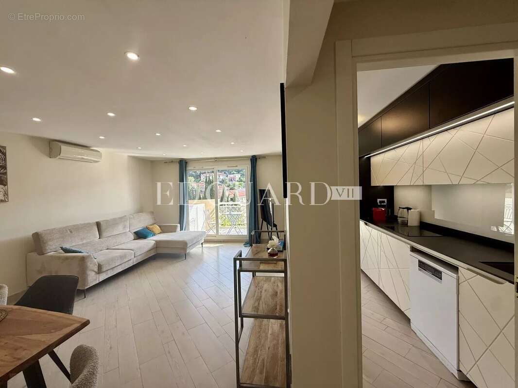 Appartement à ROQUEBRUNE-CAP-MARTIN