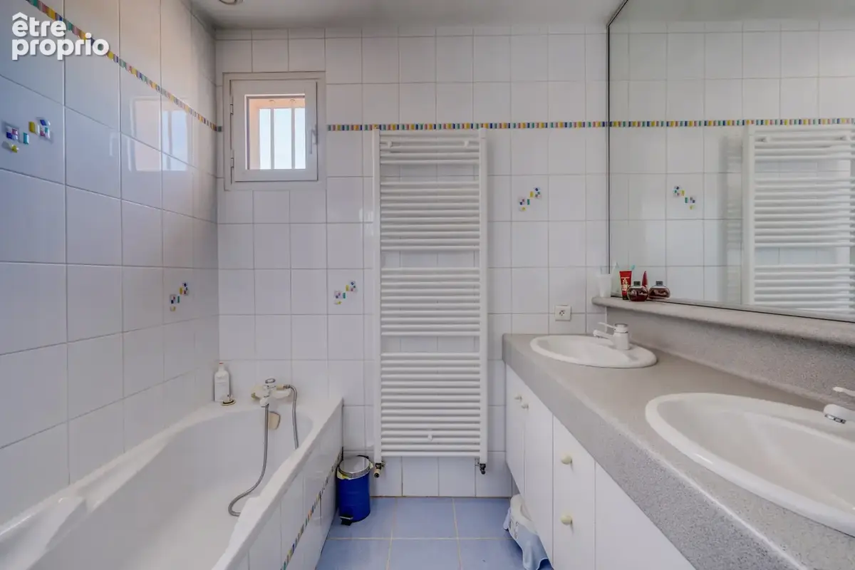 Maison 8 pièces de 261m2 parcelle de 2849m2 - photo 11
