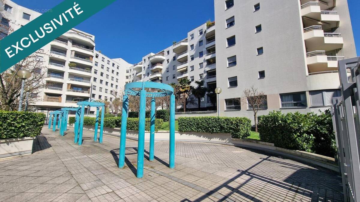 Photo 1 - Appartement à LYON-6E