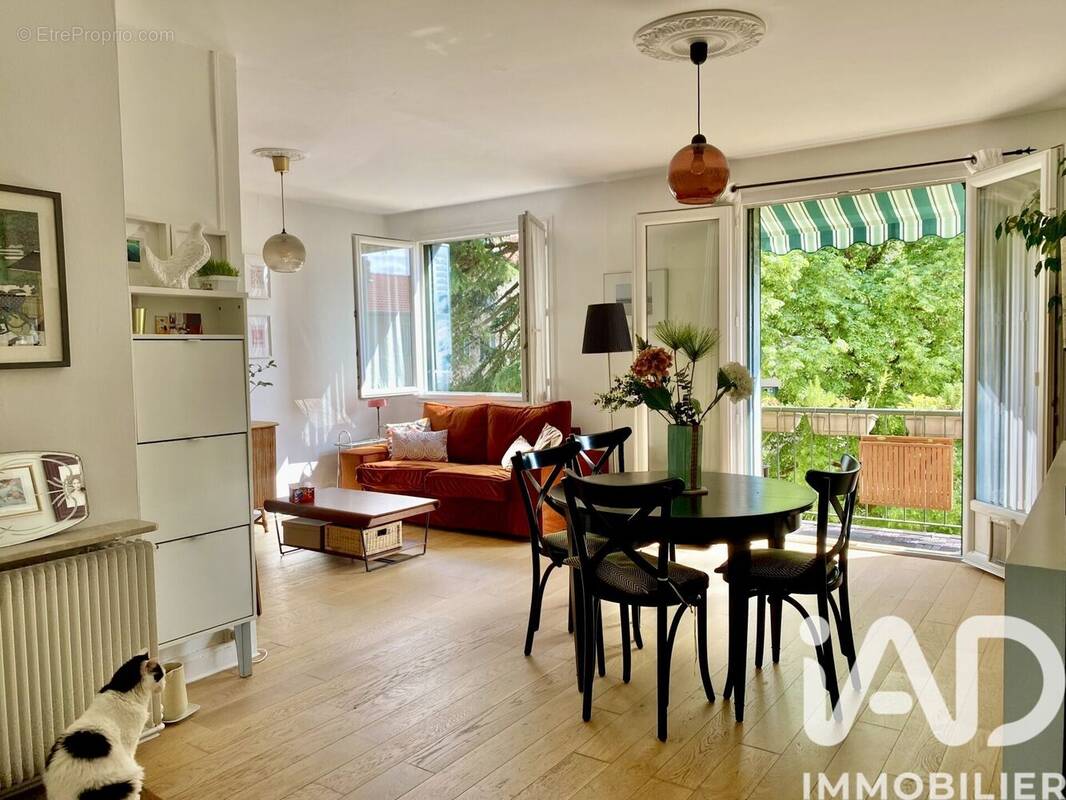 Photo 1 - Appartement à BORDEAUX