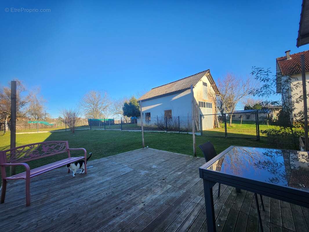 Maison à SAINT-GERMAIN-LES-BELLES