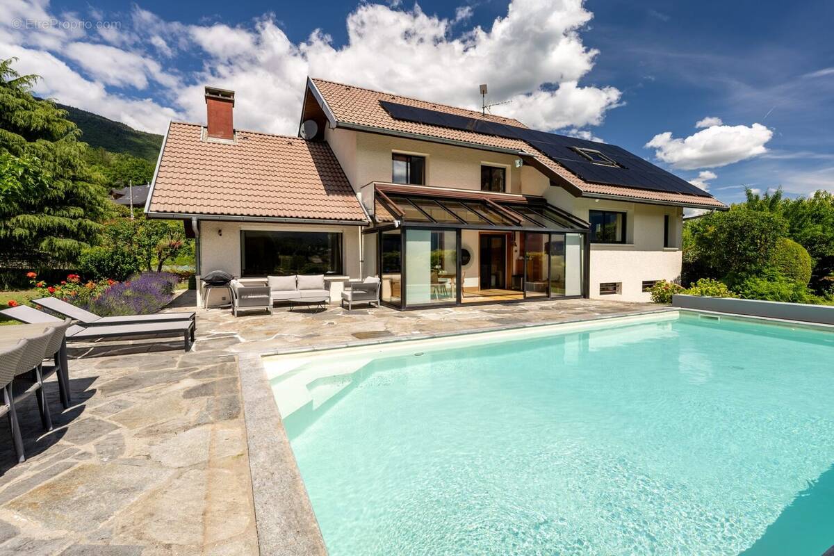 Maison à SAINT-JORIOZ