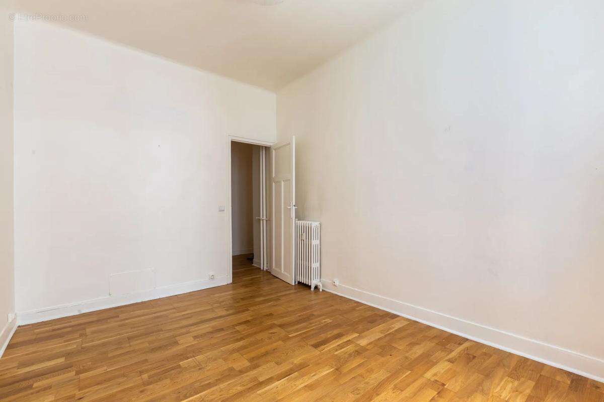 Appartement de 2 pièces de 43 m² situé à Paris - photo 5