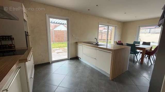 Maison à SAULON-LA-RUE