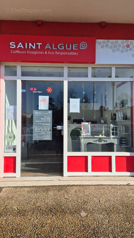 Commerce à MONTAIGU