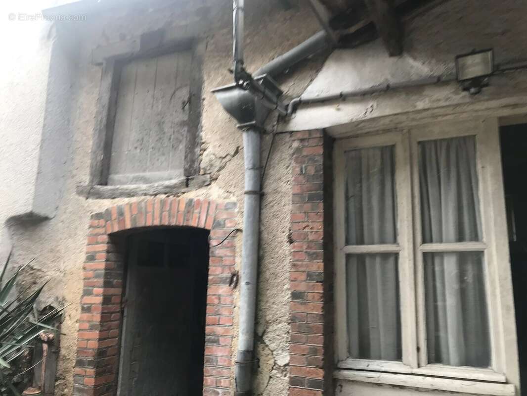 Appartement à LUSSAC-LES-EGLISES