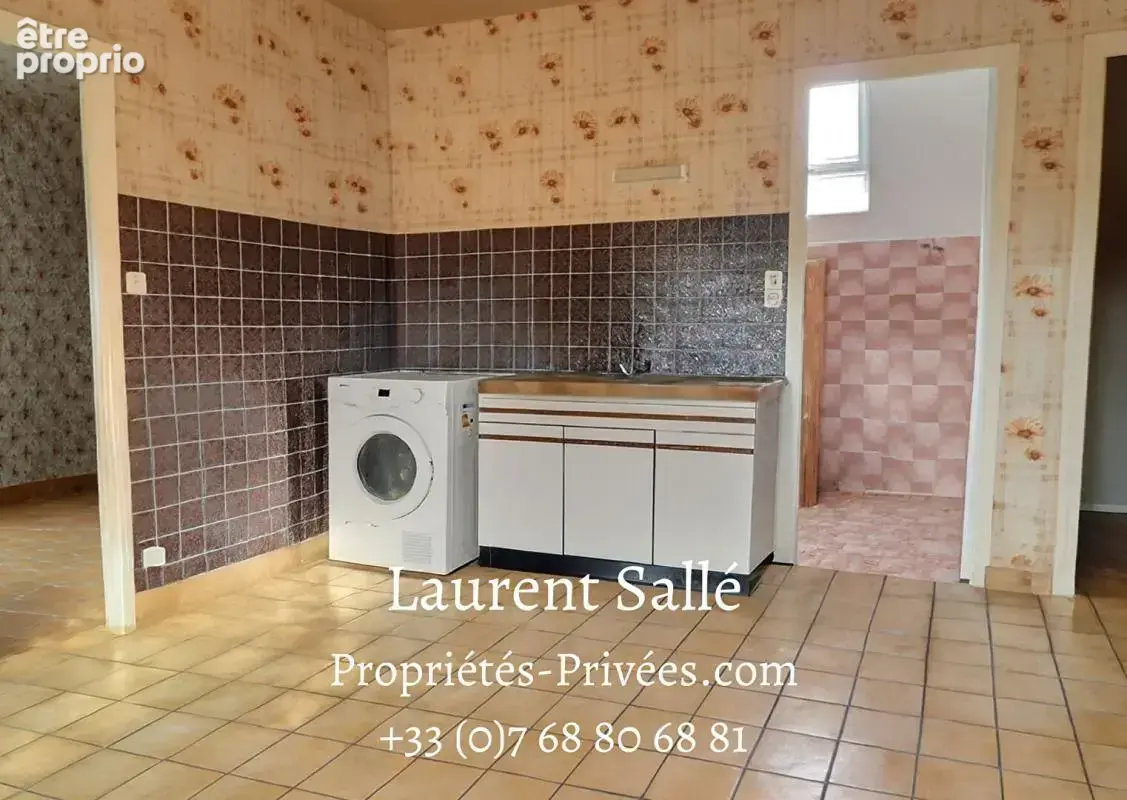 VIAGER - Maison avec dépendance en pierres - photo 8