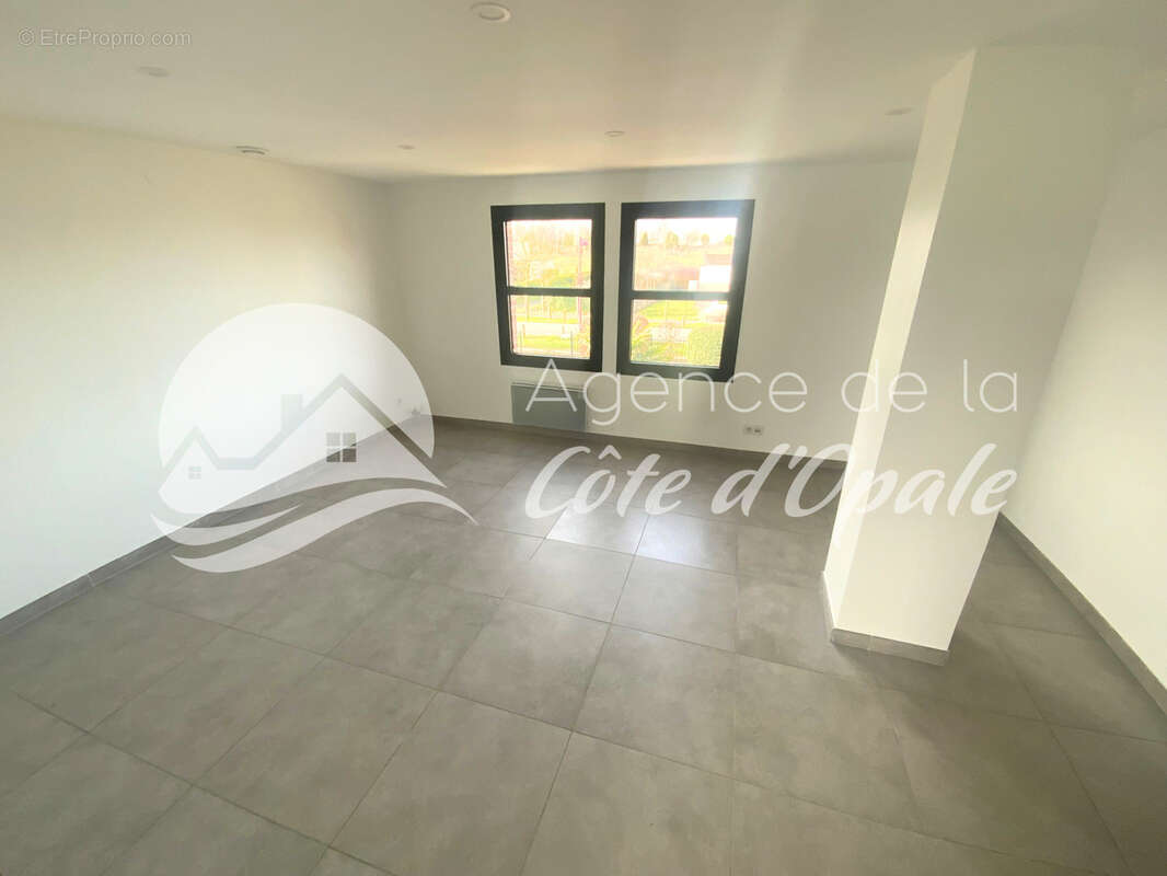 Appartement à MERIGNIES