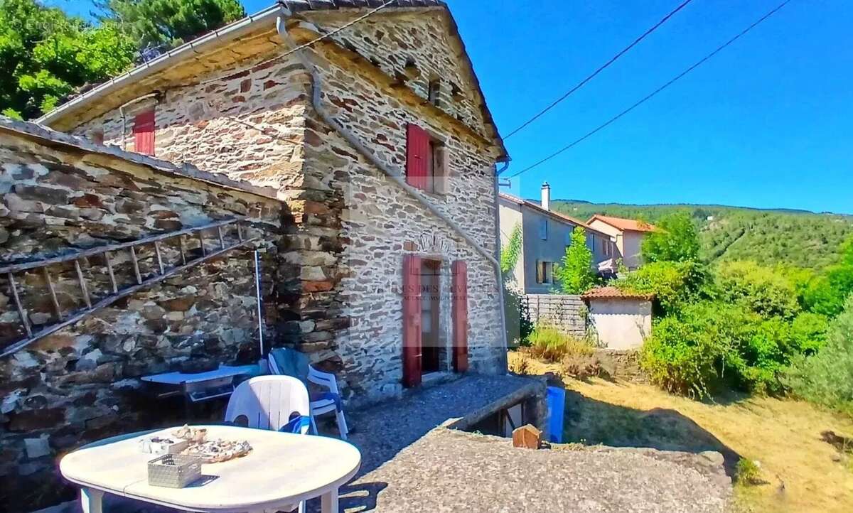 Maison à SAINT-ANDRE-DE-LANCIZE