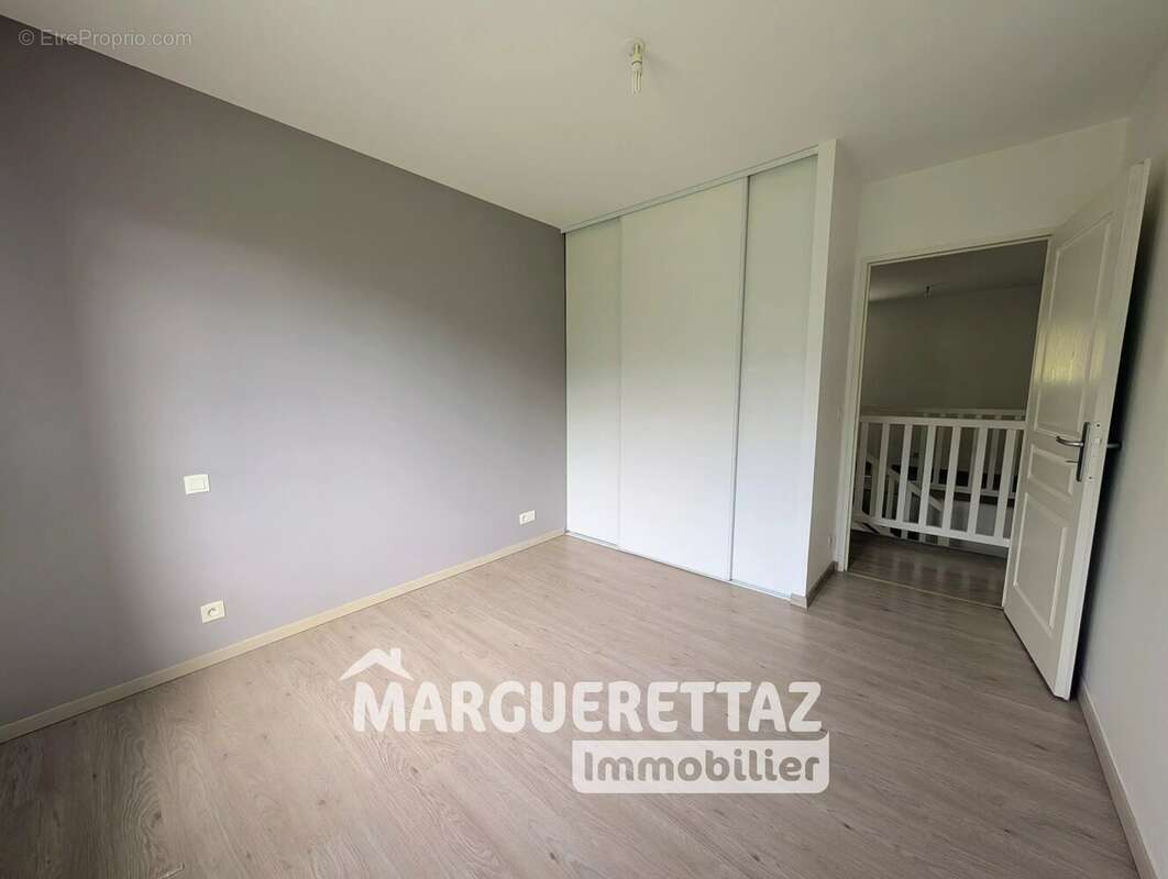 Maison à MARIGNIER