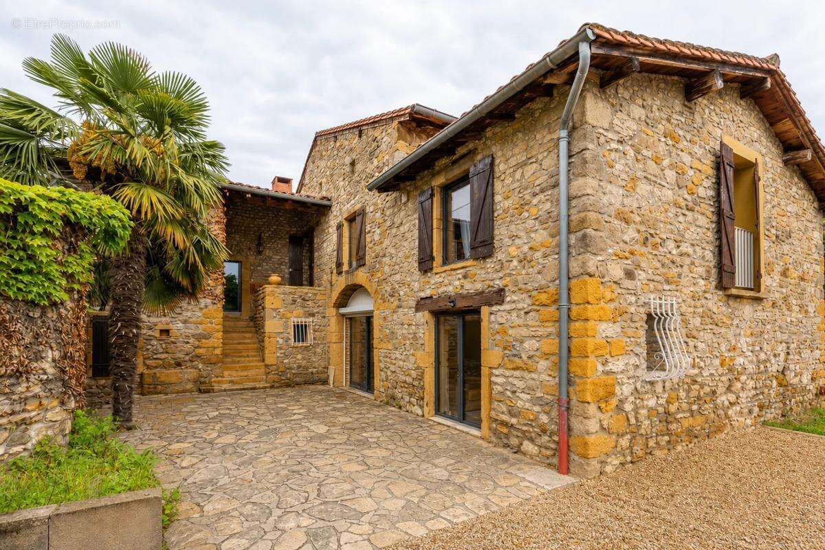 Maison à CHATILLON