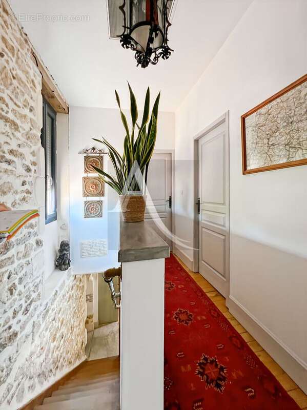 Maison à SAINT-VITE